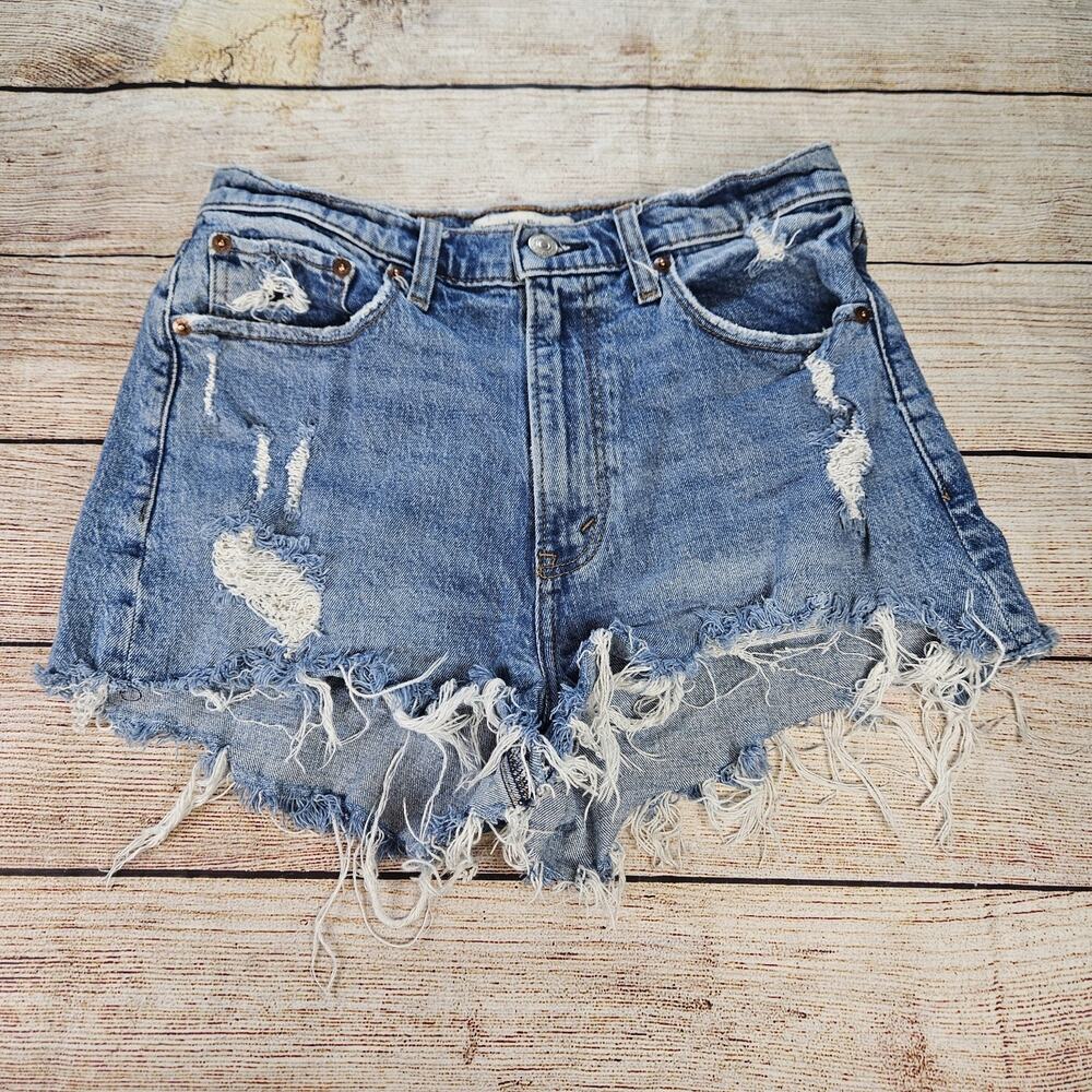 Abercrombie & Fitch The Mom Short High Rise Shorts Womens Size 28/6 Distressed